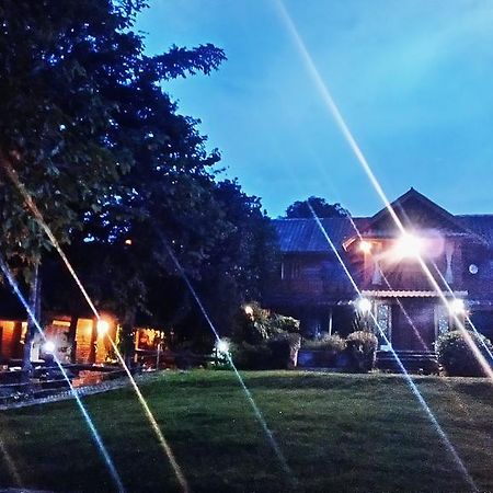 The Local Story Resort Ban Mon Talaeng Екстер'єр фото